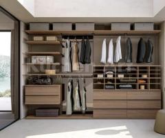 Dressing Chic Personnalisable avec Portes Coulissantes et Îlot Central | Bois et Verre Élégante - 7