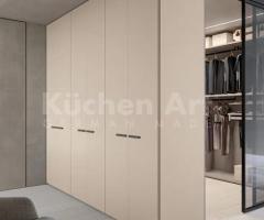 Dressing d’angle avec armoire double face et portes coulissantes en verre - 8